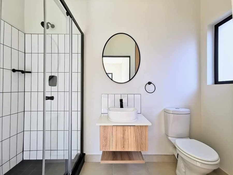 2 Bedroom Property for Sale in Mulbarton Gauteng