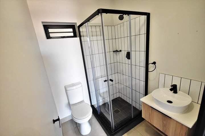 2 Bedroom Property for Sale in Mulbarton Gauteng