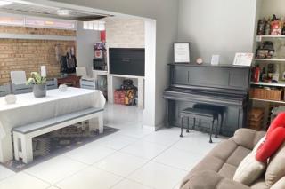 3 Bedroom Property for Sale in New Redruth Gauteng