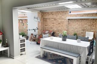 3 Bedroom Property for Sale in New Redruth Gauteng