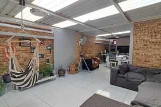 3 Bedroom Property for Sale in New Redruth Gauteng
