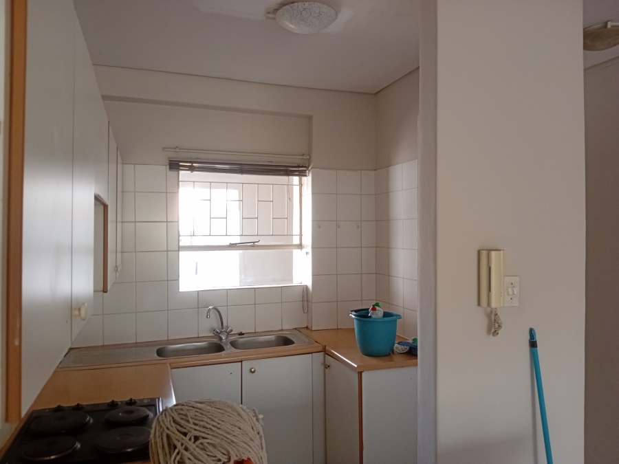To Let 2 Bedroom Property for Rent in Waterkloof Glen Gauteng