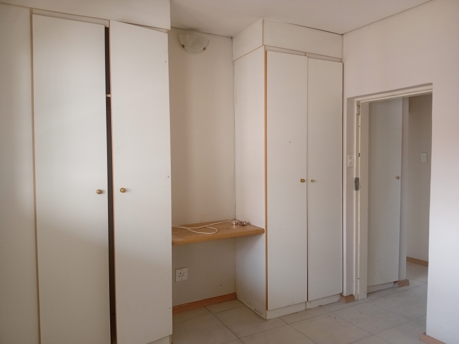 To Let 2 Bedroom Property for Rent in Waterkloof Glen Gauteng