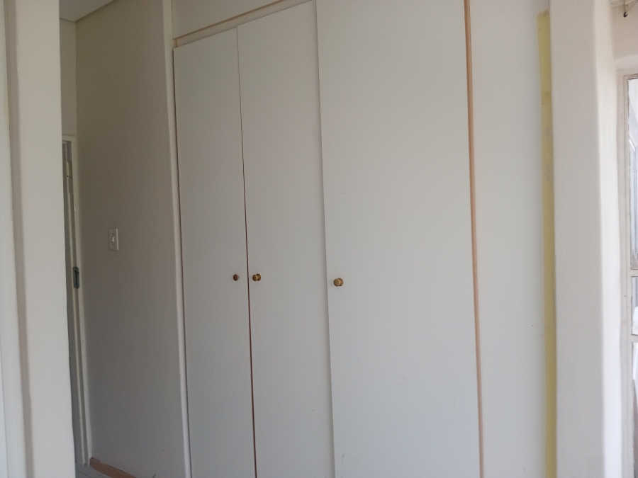 To Let 2 Bedroom Property for Rent in Waterkloof Glen Gauteng