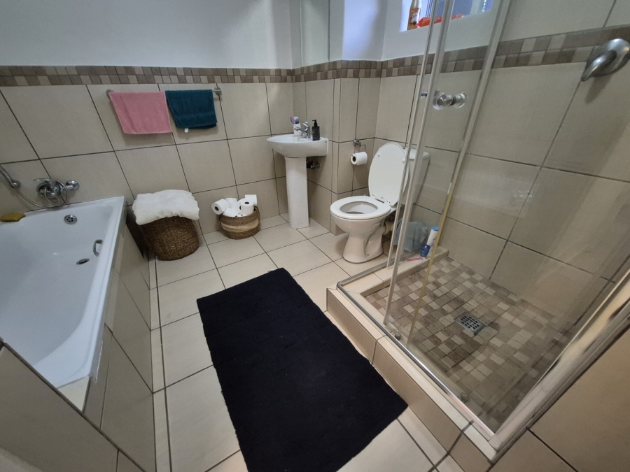 To Let 1 Bedroom Property for Rent in Barbeque Downs Gauteng