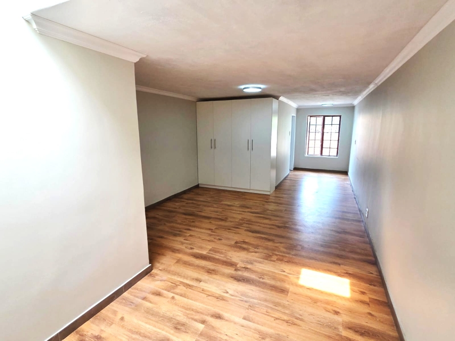4 Bedroom Property for Sale in Doornkloof Gauteng