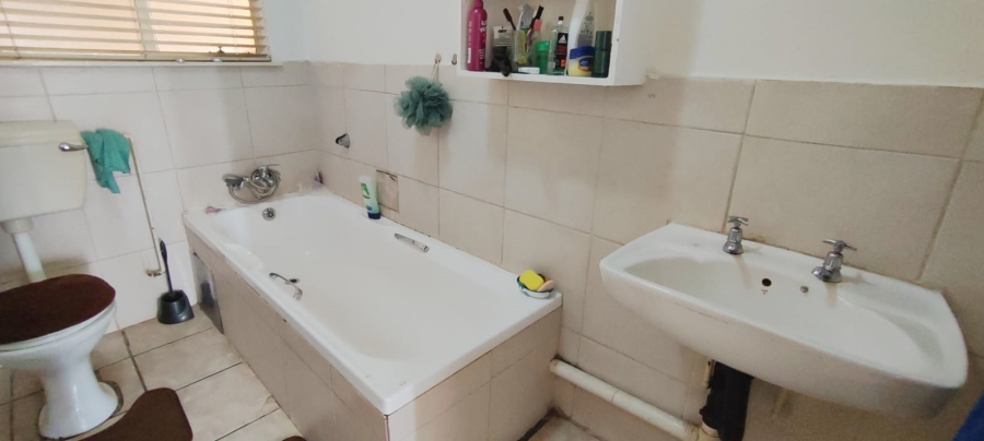 2 Bedroom Property for Sale in Randgate Gauteng