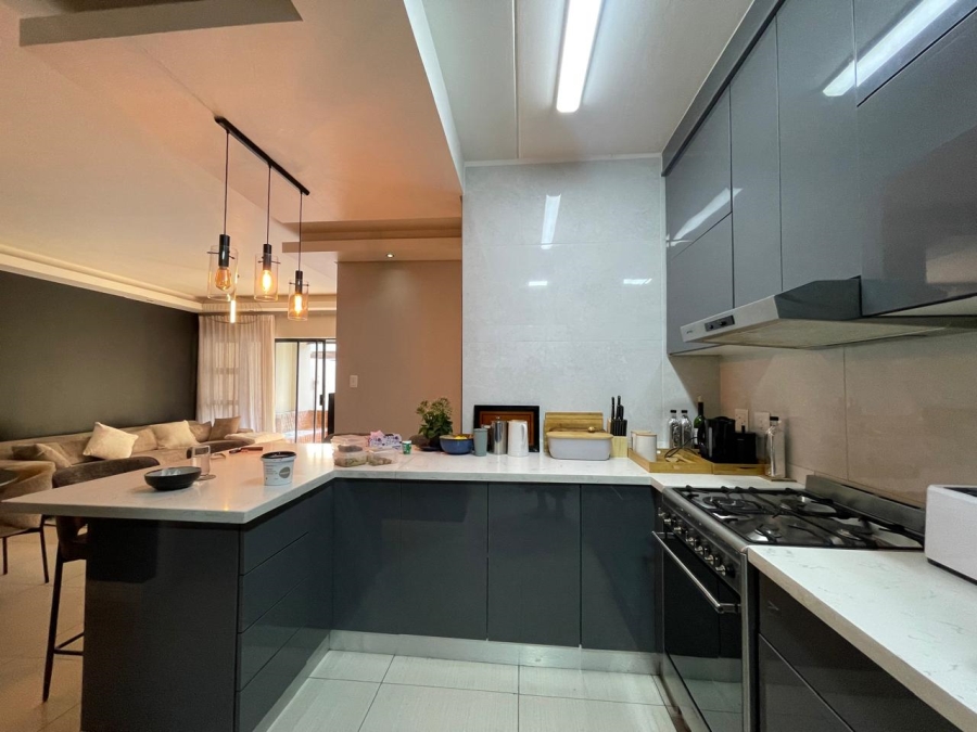 To Let 4 Bedroom Property for Rent in Kyalami Gauteng