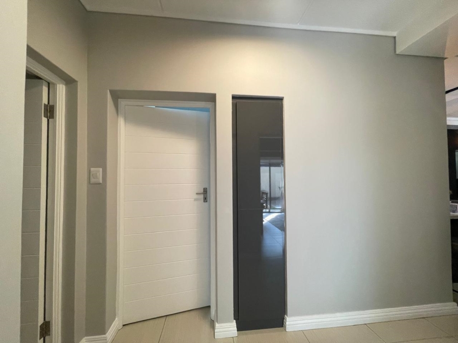 To Let 4 Bedroom Property for Rent in Kyalami Gauteng