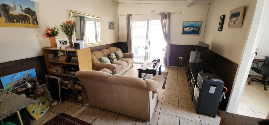 2 Bedroom Property for Sale in Brackendowns Gauteng