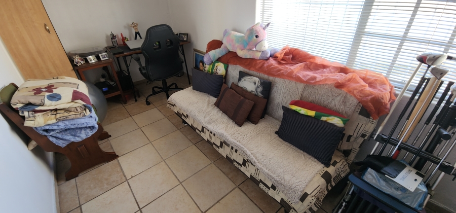 2 Bedroom Property for Sale in Brackendowns Gauteng