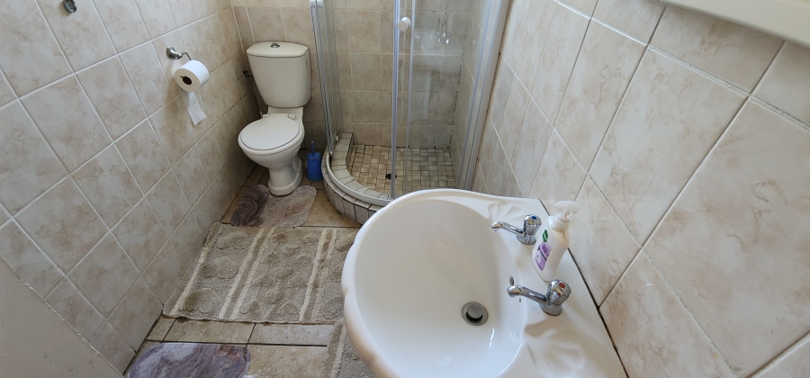 2 Bedroom Property for Sale in Brackendowns Gauteng