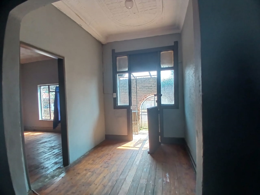 6 Bedroom Property for Sale in Randgate Gauteng