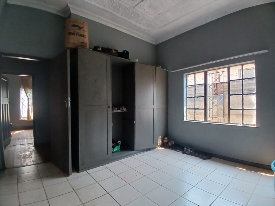 6 Bedroom Property for Sale in Randgate Gauteng
