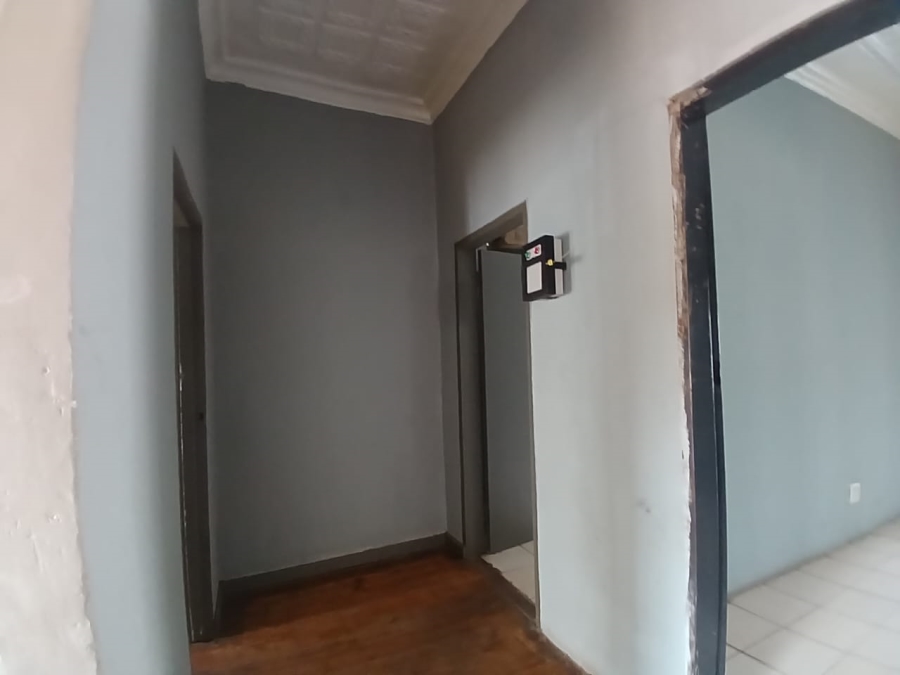 6 Bedroom Property for Sale in Randgate Gauteng