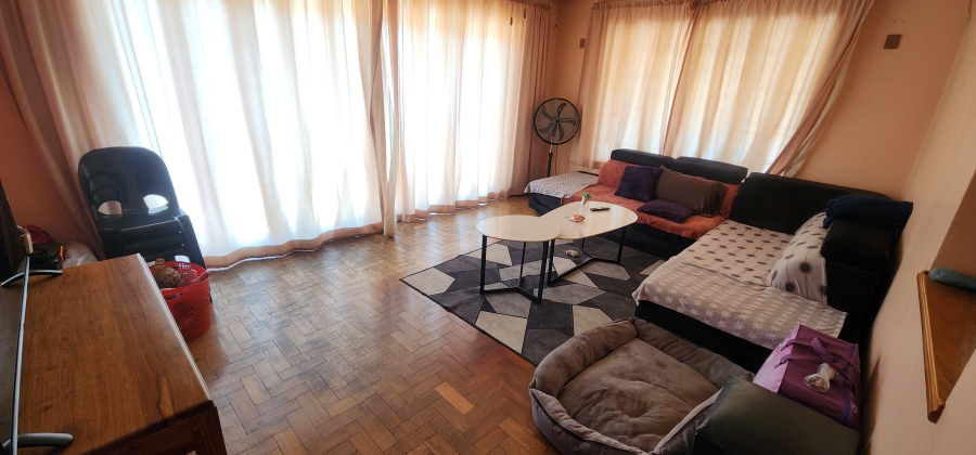 6 Bedroom Property for Sale in Brackendowns Gauteng