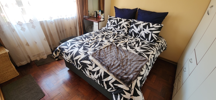 6 Bedroom Property for Sale in Brackendowns Gauteng