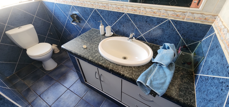 6 Bedroom Property for Sale in Brackendowns Gauteng