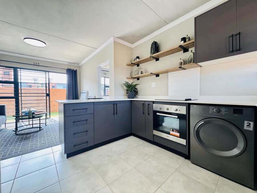 2 Bedroom Property for Sale in Sinoville Gauteng