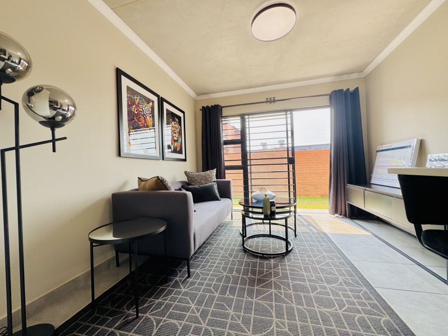 2 Bedroom Property for Sale in Sinoville Gauteng