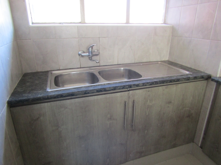To Let 1 Bedroom Property for Rent in Paarlshoop Gauteng
