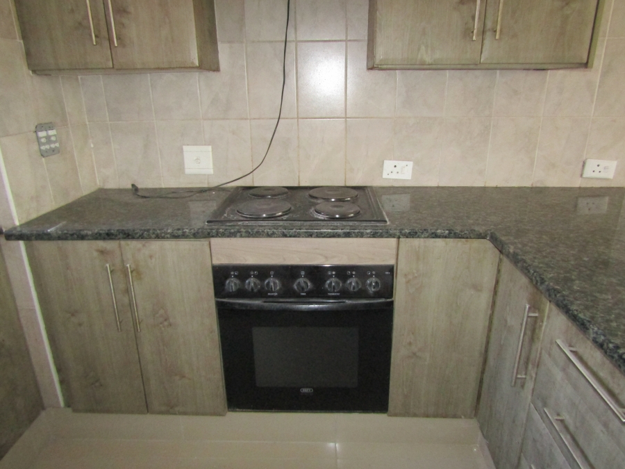 To Let 1 Bedroom Property for Rent in Paarlshoop Gauteng