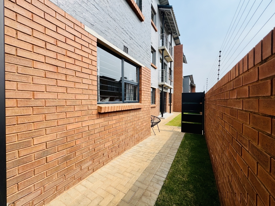 2 Bedroom Property for Sale in Sinoville Gauteng