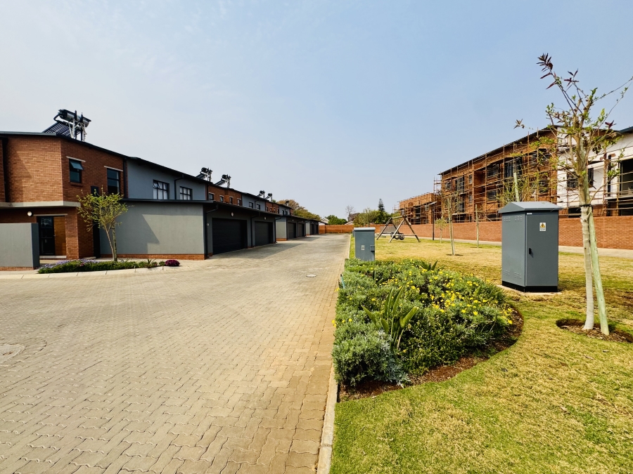 2 Bedroom Property for Sale in Sinoville Gauteng