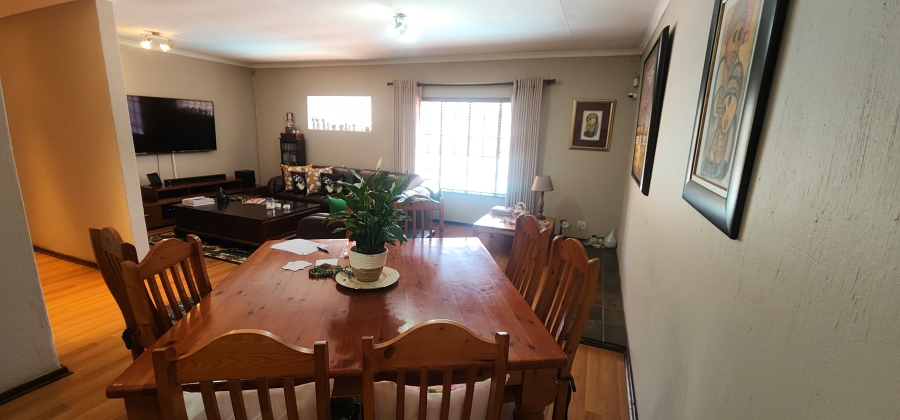 4 Bedroom Property for Sale in Brackendowns Gauteng