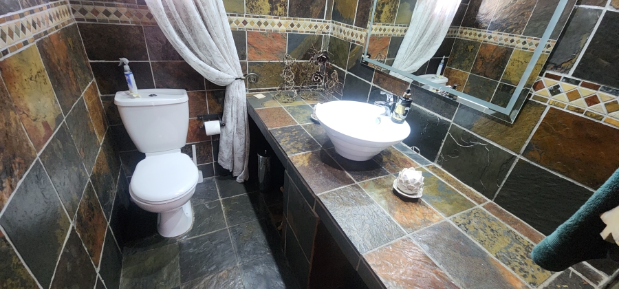 4 Bedroom Property for Sale in Brackendowns Gauteng