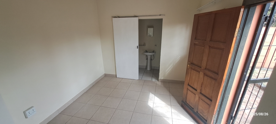To Let 3 Bedroom Property for Rent in Airfield Gauteng