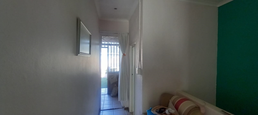 2 Bedroom Property for Sale in Brackenhurst Gauteng