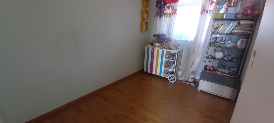 2 Bedroom Property for Sale in Brackenhurst Gauteng