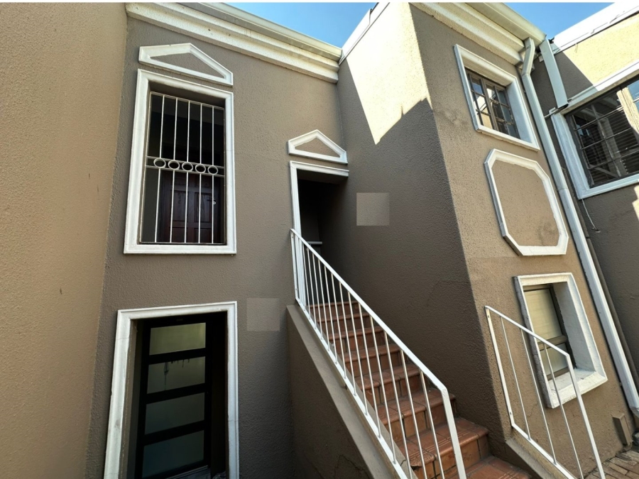 4 Bedroom Property for Sale in Peacehaven Gauteng