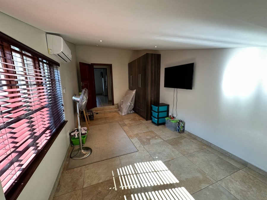 4 Bedroom Property for Sale in Peacehaven Gauteng