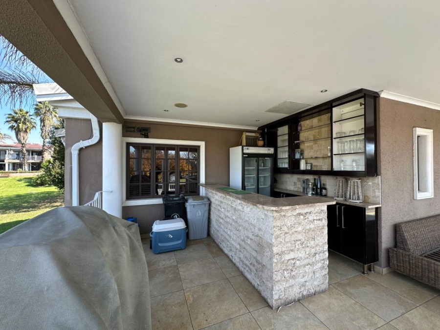 4 Bedroom Property for Sale in Peacehaven Gauteng