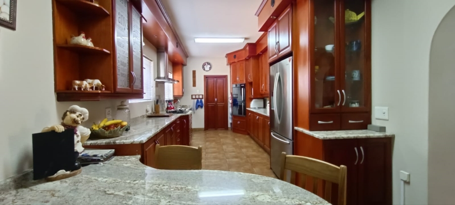 5 Bedroom Property for Sale in Vanderbijlpark SW 5 Gauteng
