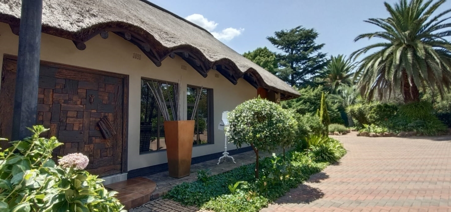 5 Bedroom Property for Sale in Vanderbijlpark SW 5 Gauteng