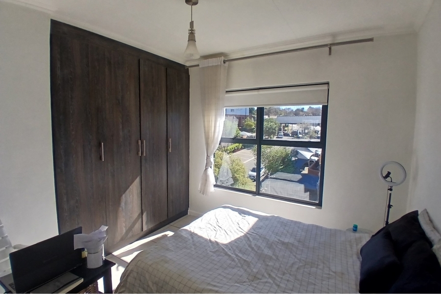 1 Bedroom Property for Sale in Olivedale Gauteng