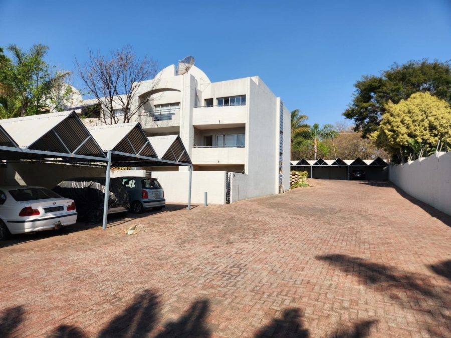 To Let 1 Bedroom Property for Rent in Sandown Gauteng