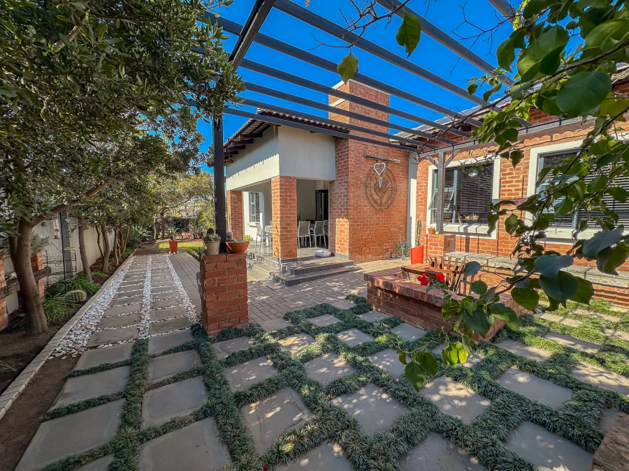 3 Bedroom Property for Sale in Midlands Estate Gauteng