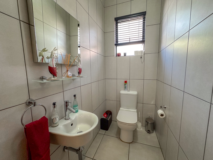 3 Bedroom Property for Sale in Midlands Estate Gauteng