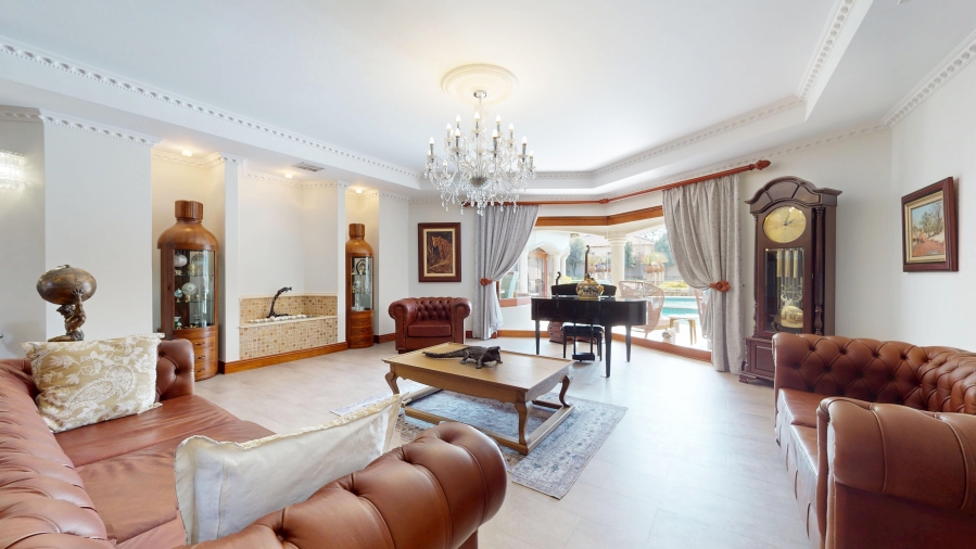 5 Bedroom Property for Sale in Bartlett Gauteng