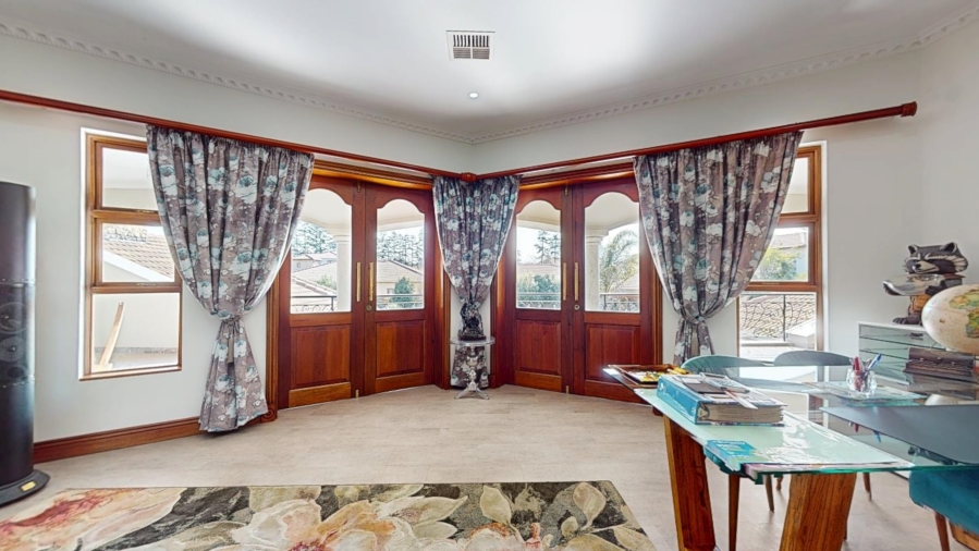 5 Bedroom Property for Sale in Bartlett Gauteng