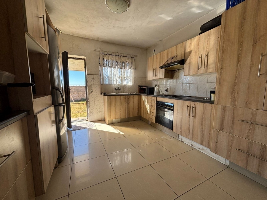 4 Bedroom Property for Sale in Golden Gardens Gauteng