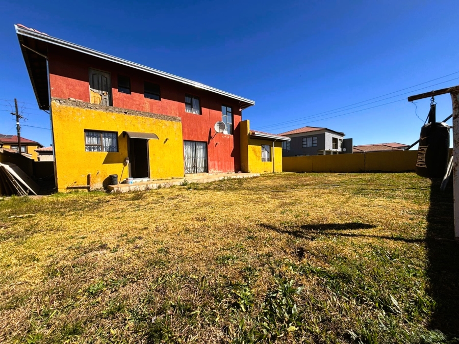 4 Bedroom Property for Sale in Golden Gardens Gauteng