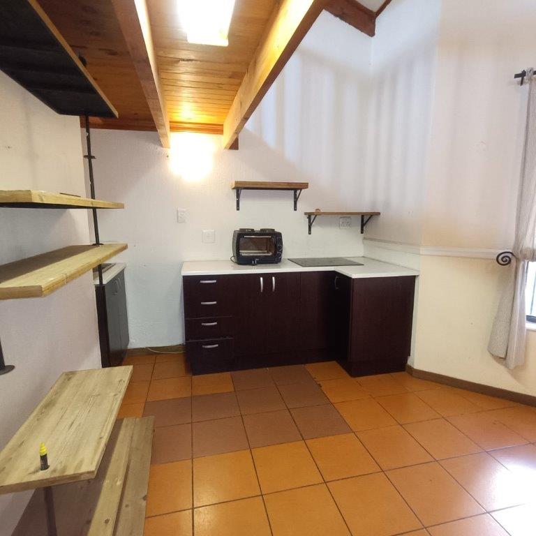 To Let 2 Bedroom Property for Rent in Linden Gauteng