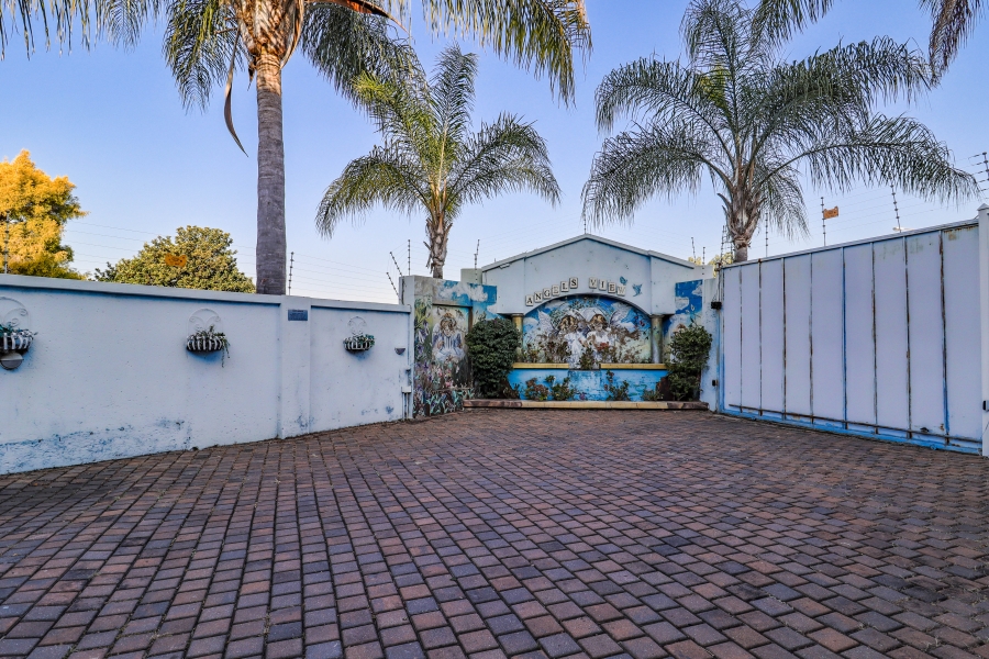 14 Bedroom Property for Sale in Moreleta Park Gauteng