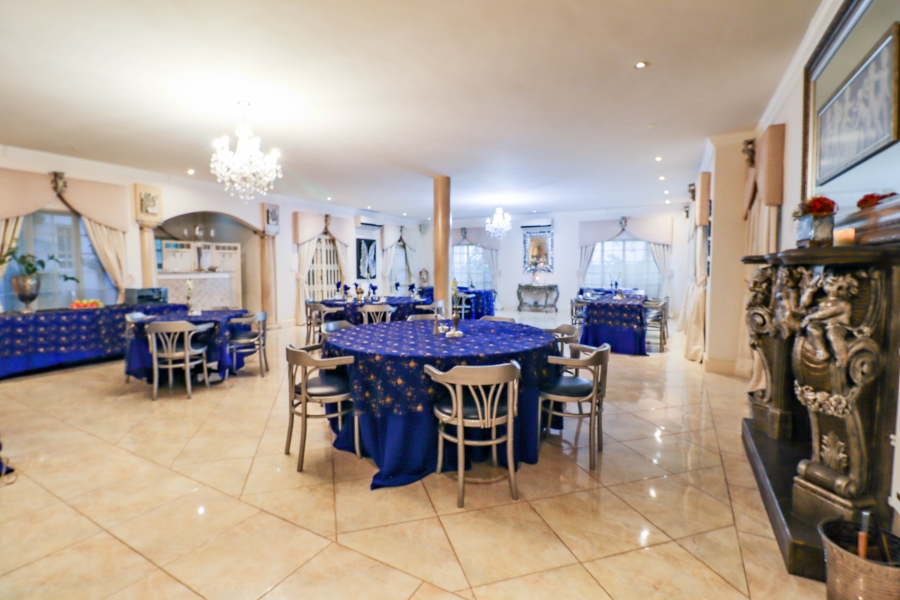 14 Bedroom Property for Sale in Moreleta Park Gauteng