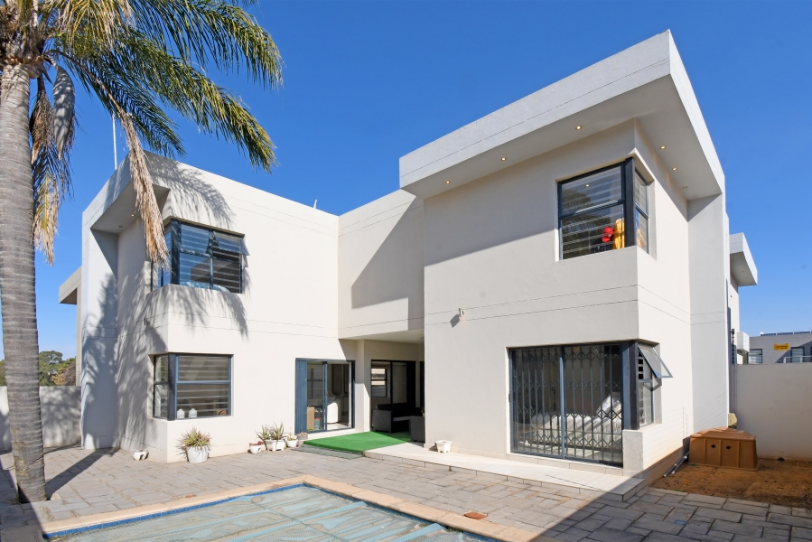 To Let 3 Bedroom Property for Rent in North Riding Gauteng
